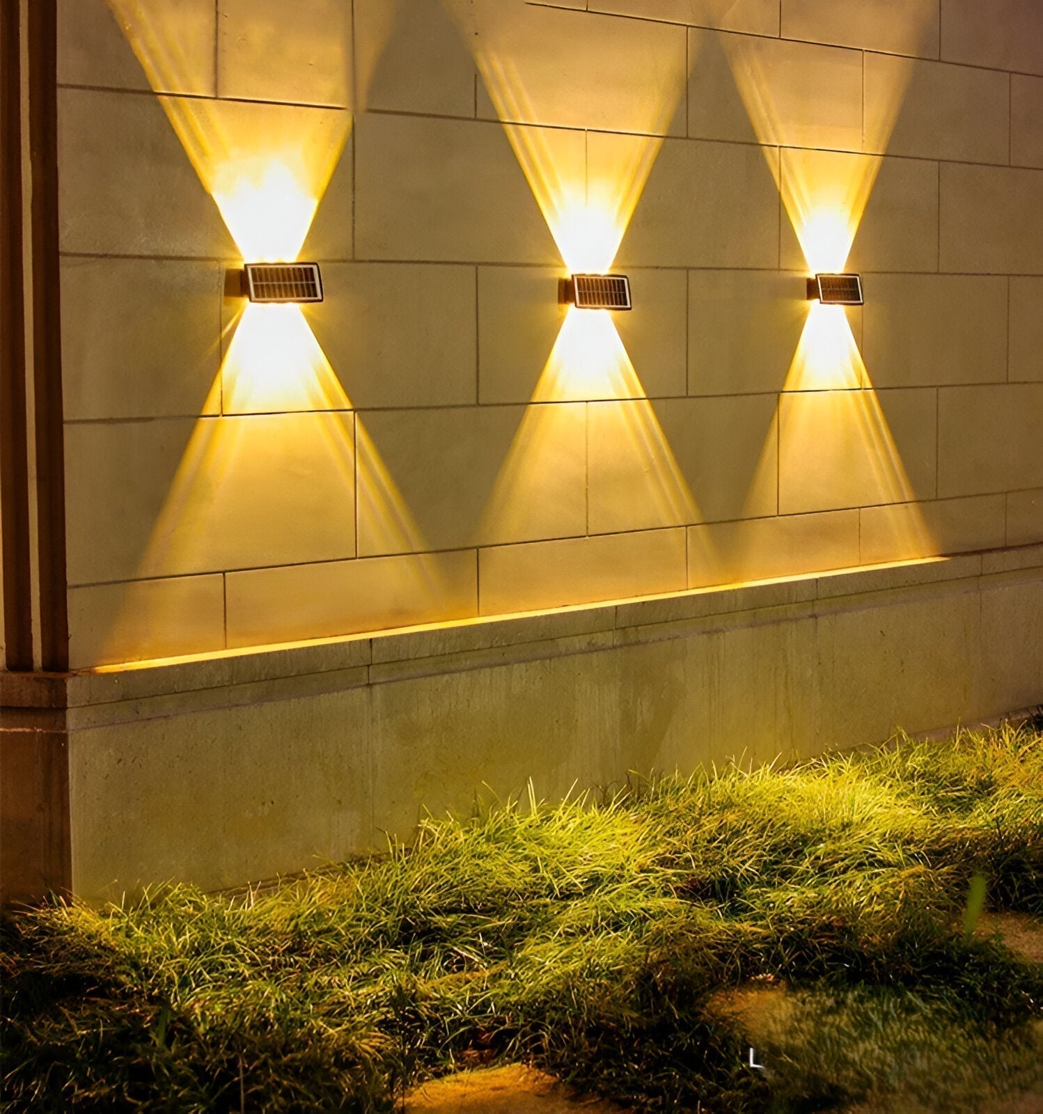 Lunova Waterproof Solar LED Outdoor Wall Light Up And Down
