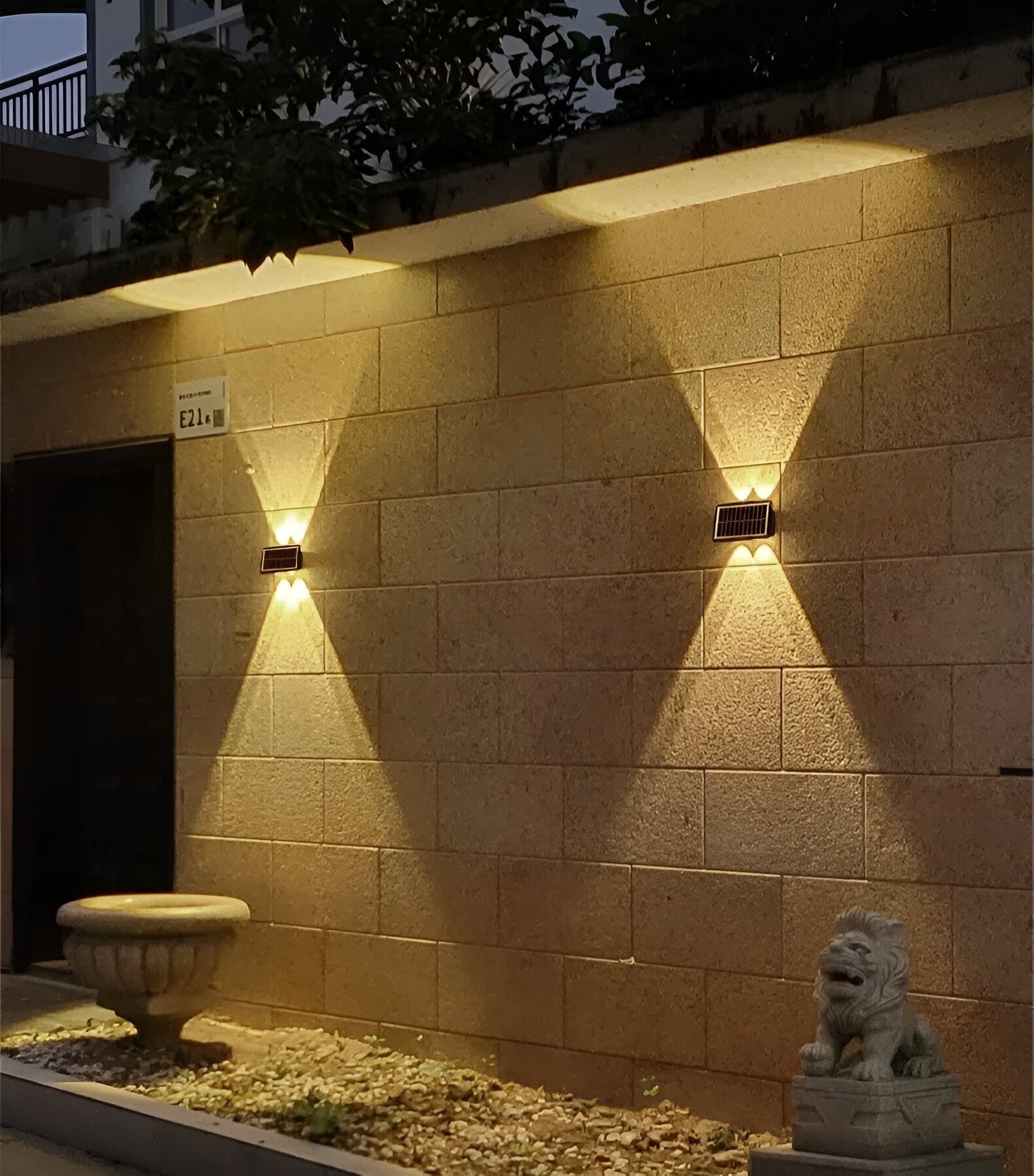 Lunova Waterproof Solar LED Outdoor Wall Light Up And Down
