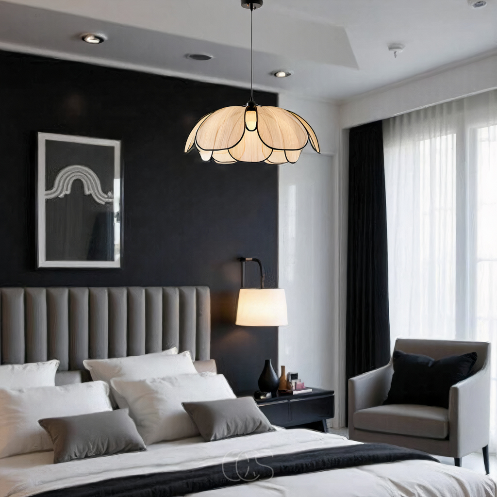 Bronp - Blomsterformet Rattan Pendellampe med Sorte Accenter